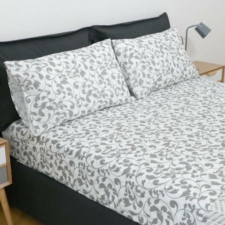 Luxury Manfredi Apartment Salerno Buitenkant foto