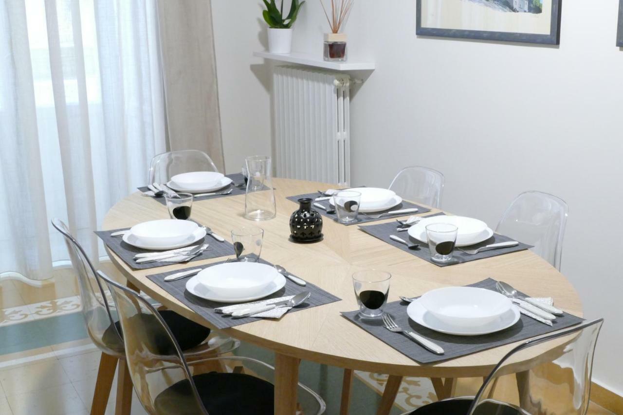 Luxury Manfredi Apartment Salerno Buitenkant foto
