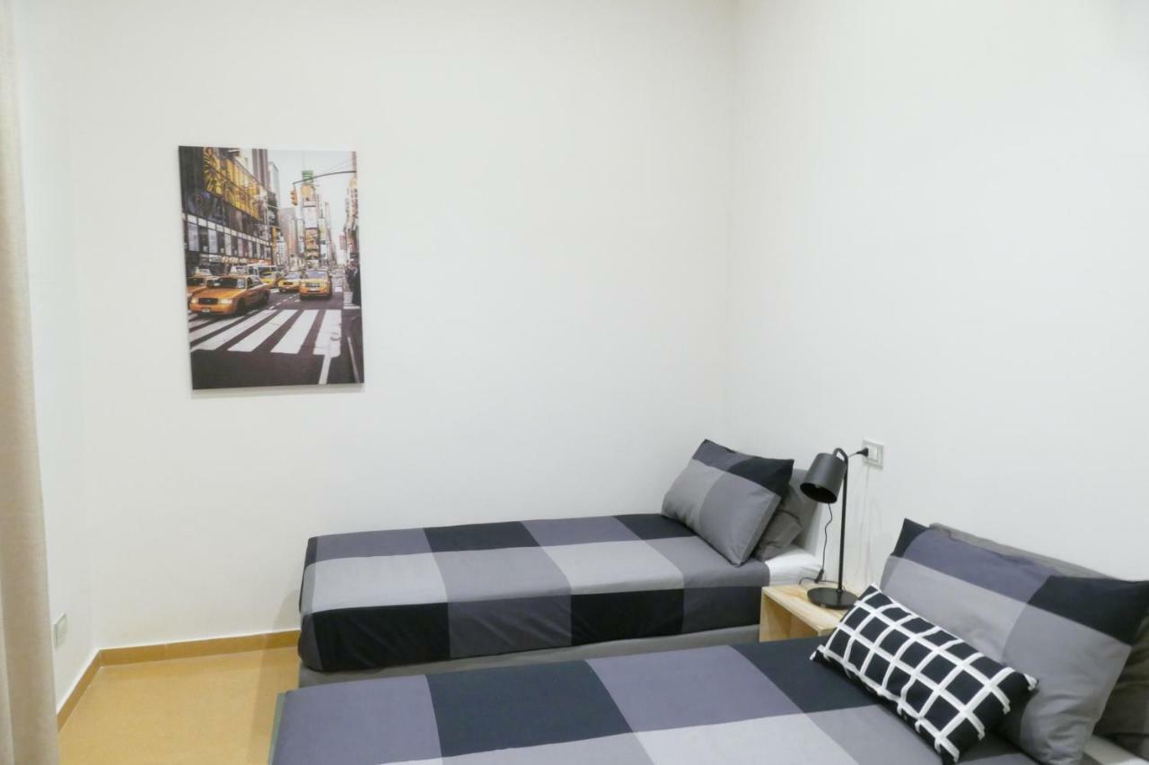 Luxury Manfredi Apartment Salerno Buitenkant foto